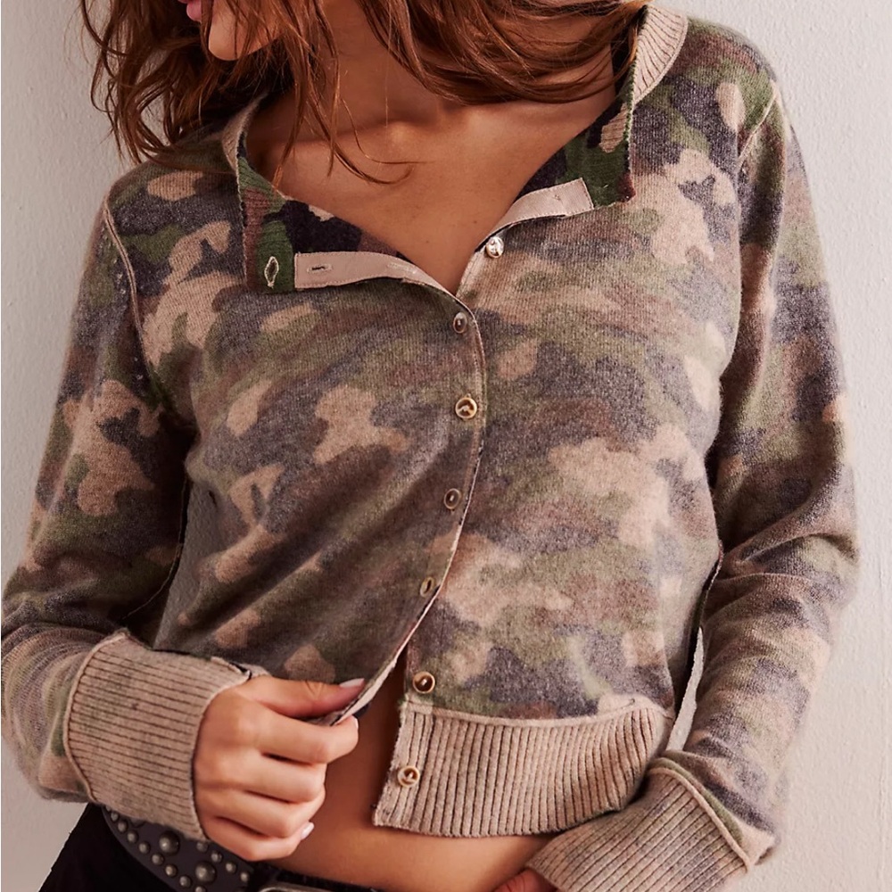 free people nwt wool cashmere blend cardigan. Size medium. Army camo colors.